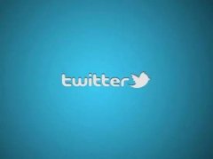 、车永莉、龚格尔三人开车狂飙